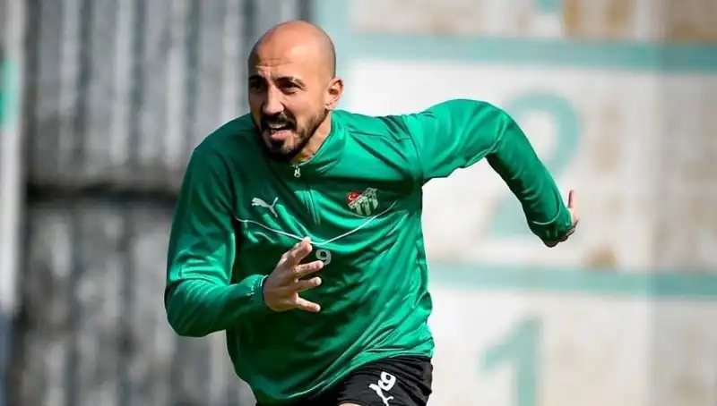 Milli Futbolcudan Şaşırtan Karar: 2. Lig’e Adım Atabilir mi?