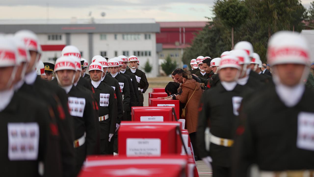 Isparta'da Şehit Askere Tören Düzenlendi