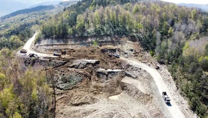 Kastamonu-Çatalzeytin Yolunda Heyelan: Kara Yolunun Durumu ve Tedbirler