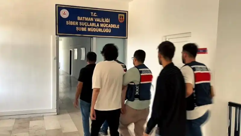 Batman'da Yasa Dışı Bahis Çetesi Çökertildi: 3 Gözaltı