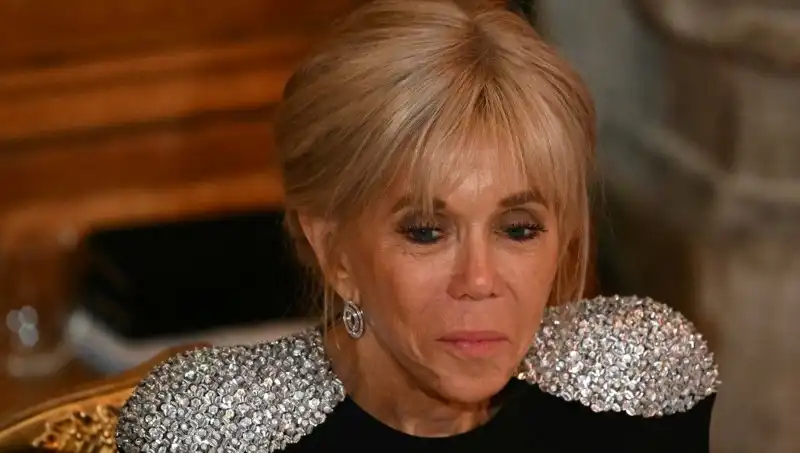 First Lady Davasında Şok Gelişme: "Erkek Olarak Doğdu" İddiasına Beraat