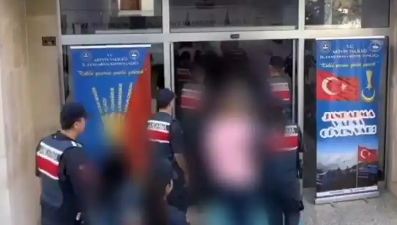 30 İlde FETÖ Operasyonu: 65 Tutuklama ile Kapsamlı Bir Temizlik Gerçekleşti