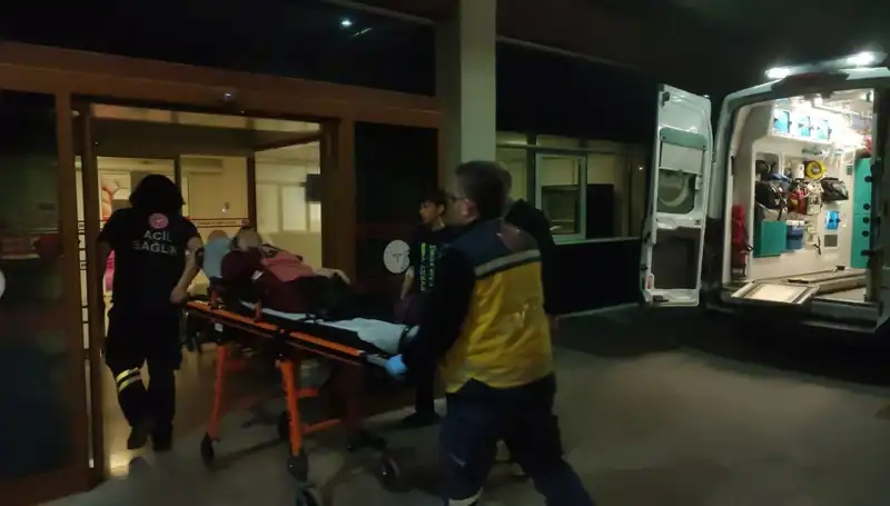Anne ve Oğul Sobadan Zehirlenerek Hastaneye Kaldırıldı!