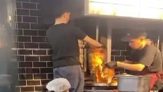 Tavuk Döner Krizi: Pişmiş Etin Üzerine Çiğ Et Konulunca Ne Oldu?