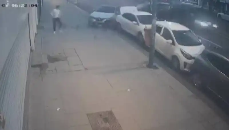 Park Halindeki Araçlara Çarpan Sürücü Direksiyon Hakimiyetini Nasıl Kaybetti?