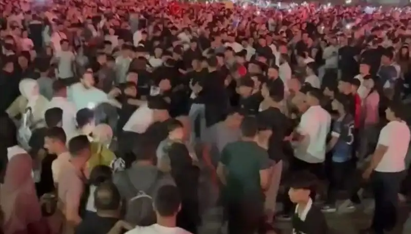 Konser Alanında Gerilim: Bıçaklı Kavga Üç Yaralıyla Sonuçlandı