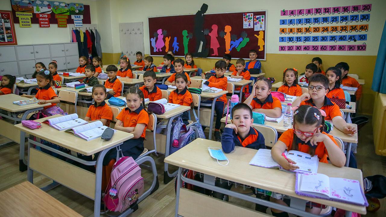İstanbul'daki Okullar Yarın Tatile Girecek