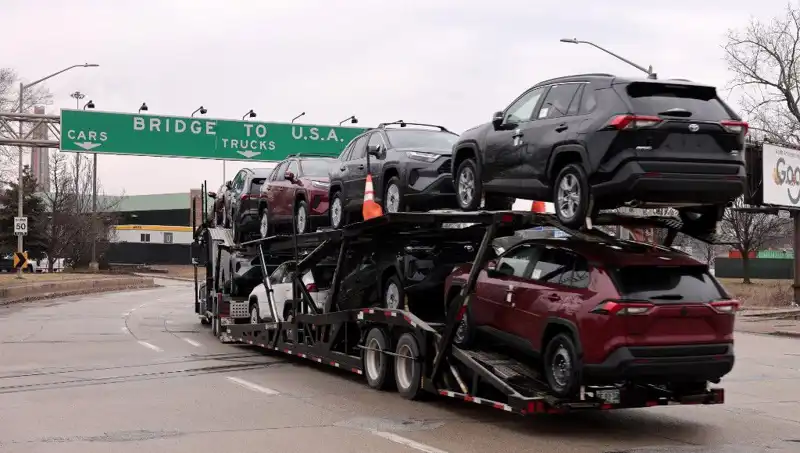 Toyota, ABD Pazarında İklim Dostu Hibrit Araçlara Yöneliyor