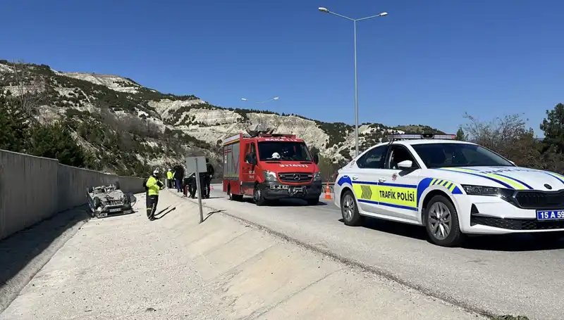 Burdur'da Korkunç Kaza: İkisi Çocuk Dört Yaralı