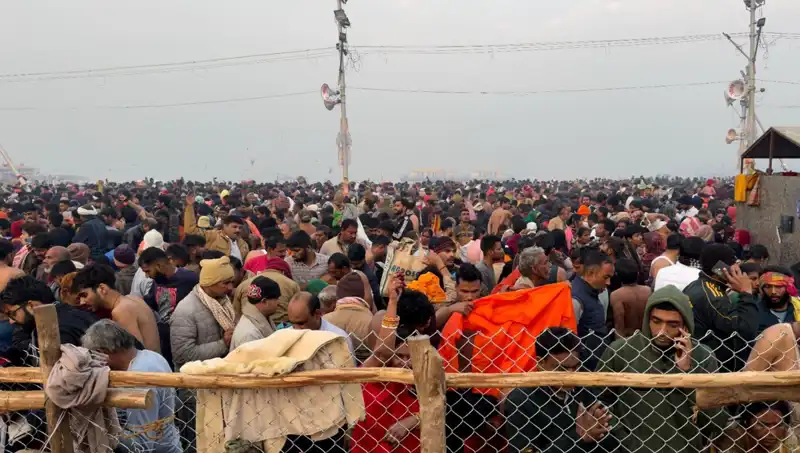 Hindistan'da Dini Festivalde Yaşanan İzdihamda Hayatını Kaybedenlerin Sayısı 6'ya Yükseldi