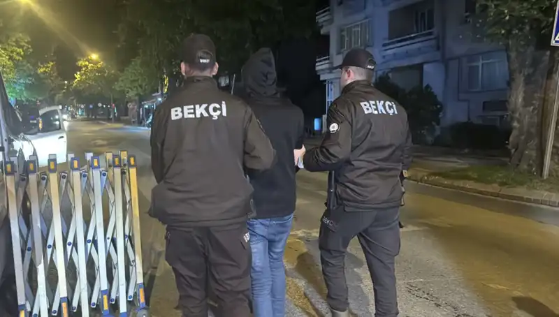 Edirne'de Yakalana Düzensiz Göçmenler Büyüyen Sorunun Gölgesinde
