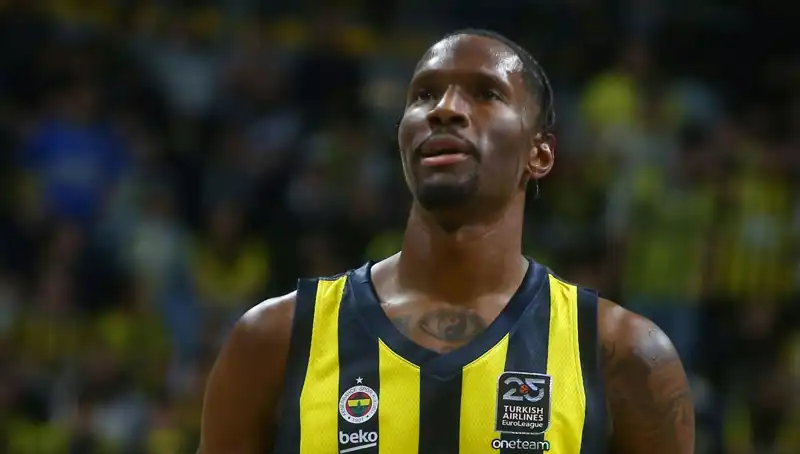 Nigel Hayes-Davis'in Yepyeni Birmacera: Yeni Takımıyla Büyülüyor!