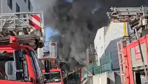 Tuzla'daki Fabrika Yangını Kontrol Altına Alındı: Detaylar Burada!
