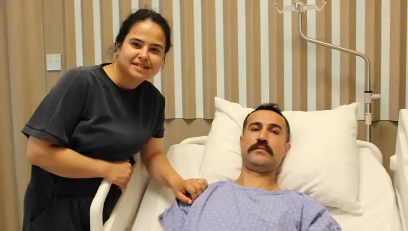 32 Yaşında Mide Kanaması Sandı, Kalın Bağırsak Kanseri Teşhisi Koyuldu