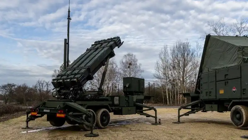 Almanya'nın Ukrayna İçin Patriot Füzeleri: ABD ile Sıra Dışı Pazarlık