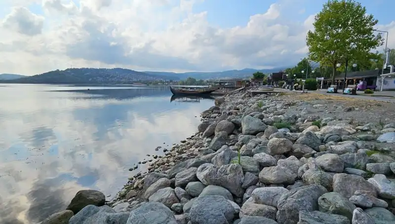 Sapanca Gölü'nde Su Seviyesi Alarm Veriyor: Nedenleri ve Etkileri Neler?