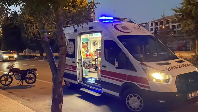 Otomobil Motosikleti 70 Metre Sürükledi: Sürücü Kayıplara Karıştı!