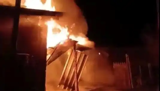 Karabük’te Korkutan Yangın: İki Ev Küle Döndü!