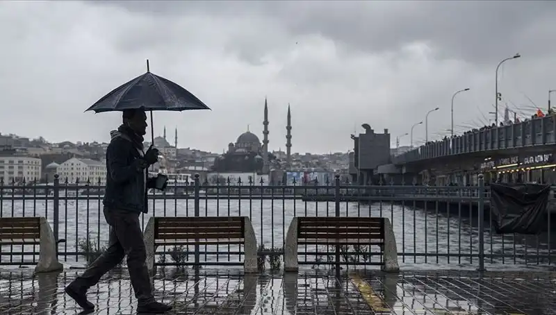 İstanbul'da Bahar Coşkusu Sona Eriyor: Kış Geri Döndü!