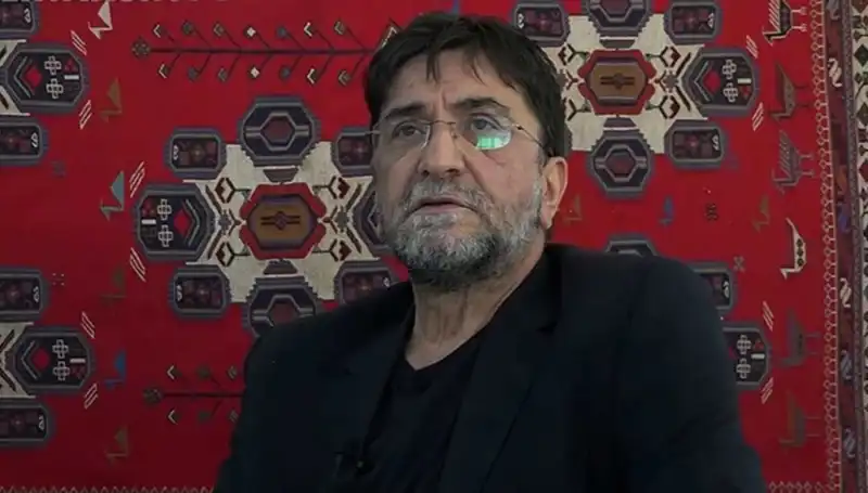 Ünlü Gazeteci Nihat Genç Hayatını Kaybetti: Türk Medyası Bir Değerini Daha Kaybetti
