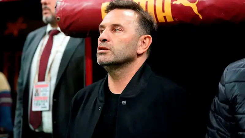 Galatasaray’da Okan Buruk’tan Beklenmedik Tek Değişiklik!