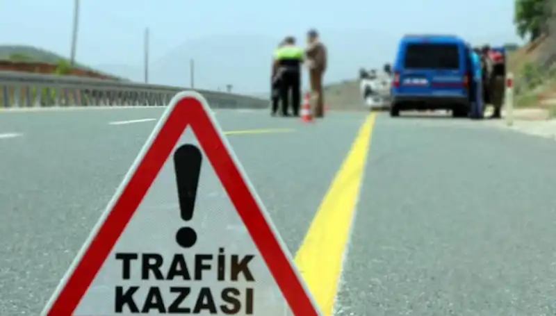 Bitlis'te Feci İki Kaza: 19 Kişi Yaralandı, Olay Yerinde Panik