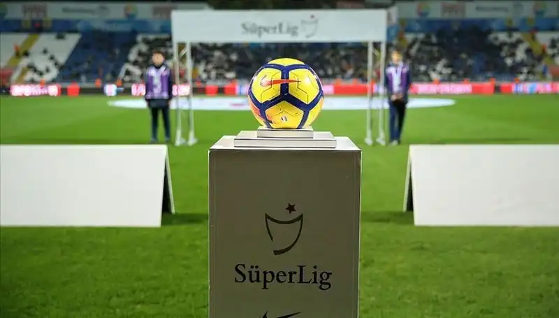 Süper Lig’de Pazar Ateşi: Şampiyonluk Yarışı Kızışıyor!