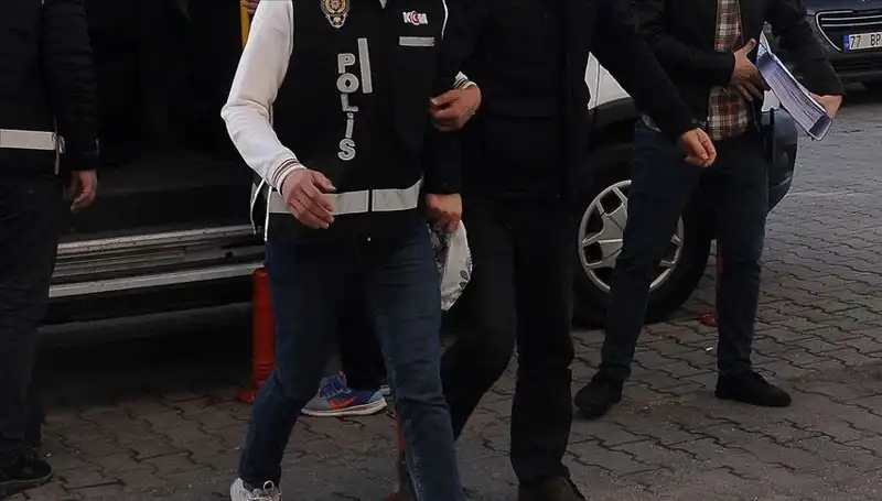 Samsun'da Uyuşturucu Operasyonu: İki Kişi Suçüstü Yakalandı!