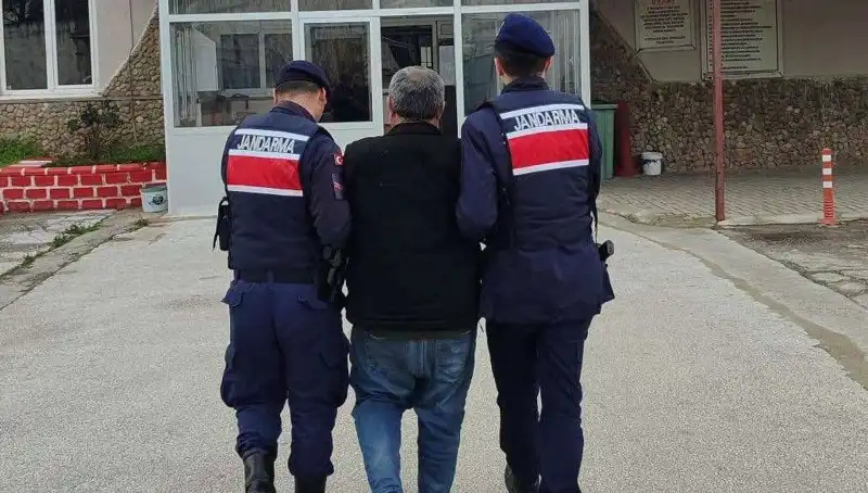 8 Yıldır Aranan Zanlı, Kaçış Sonrası Cezaevine Girdi