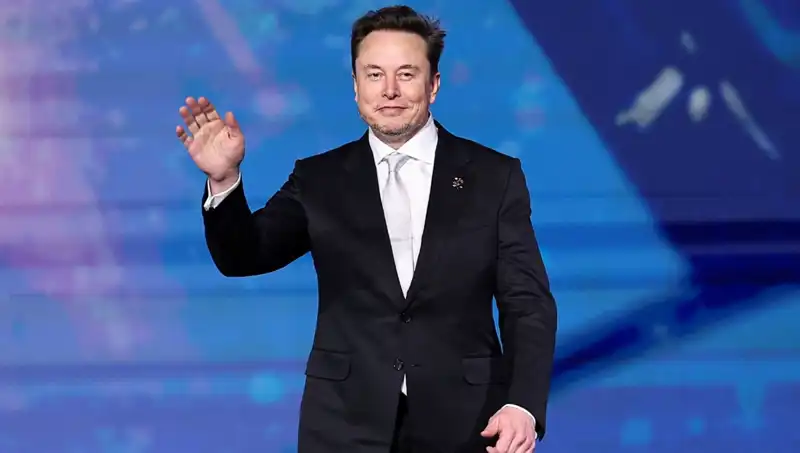 Tesla'nın Yeni Modeli: Kendi Canavarı Neden Rafa Kaldırıldı?