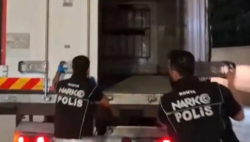 Konya’da Uyuşturucu Operasyonunda Dört Şüpheli Gözaltına Alındı!
