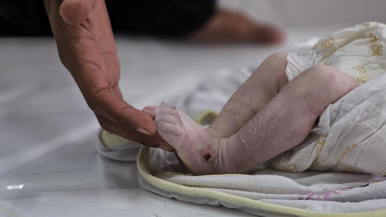 35 Günlük Bebek Gazze'de Donarak Öldü