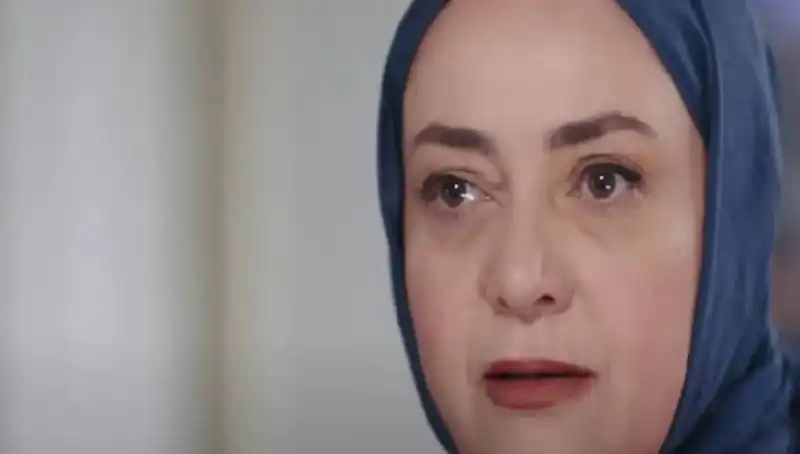 Kızılcık Şerbeti Dizisinde Sürpriz Veda: Pembe Karakteri Kadrodan Ayrılıyor Mu?