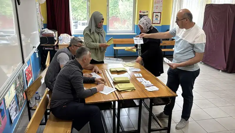 405 Mahalle ve Köyde Yapılan Ara Seçimlerde Muhtarlar Belirlendi